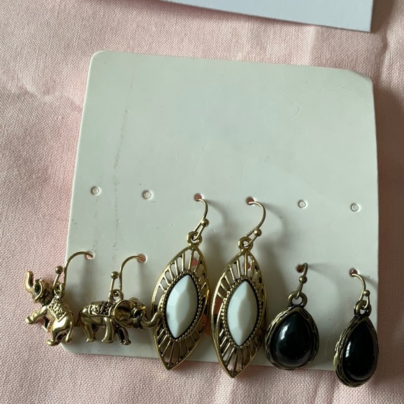 Glass Beaded Necklace, 4 Pairs of Earrings, Gorgeous Set 💙💚💕❤️🔥❤️💕💚 - Picture 3 of 6